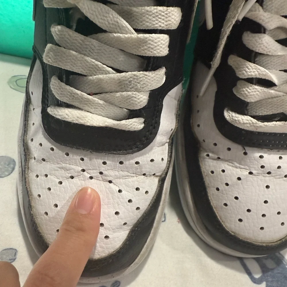 Nike Black Mesh Sneakers - Picture 7 of 10